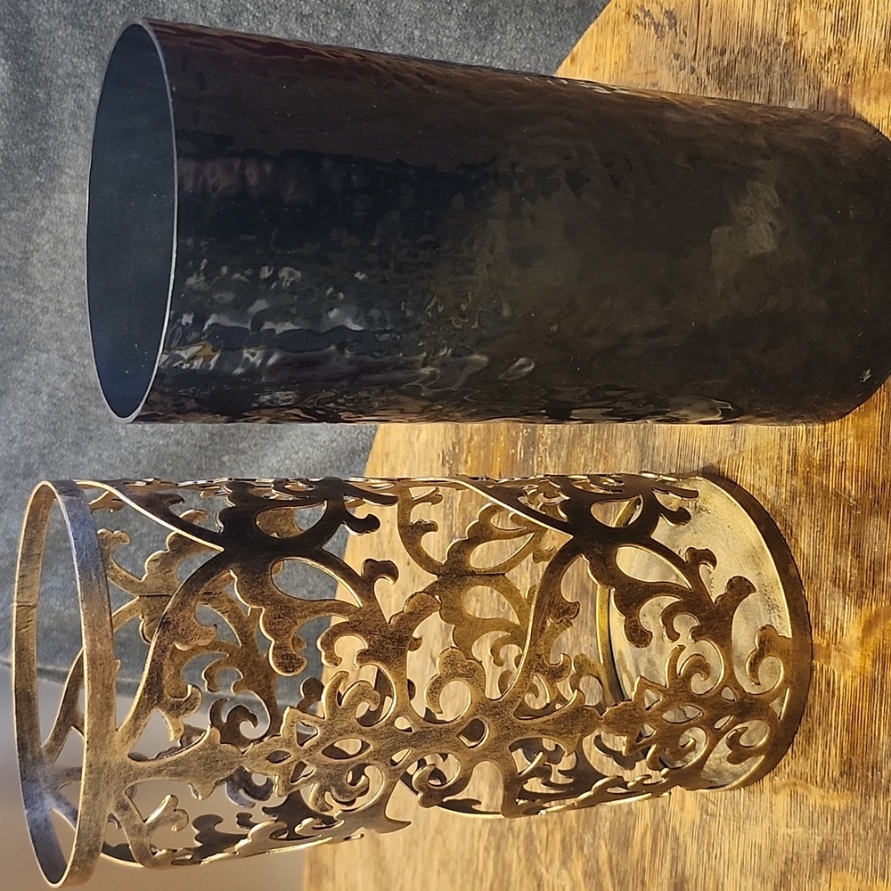 Large Hurricane Filagree Antique Bronze With Smokey Black Insert Candle Holder - Picture 3 of 7